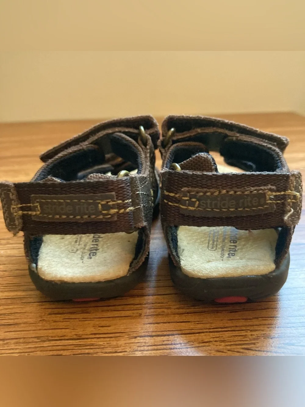 5/$15 Stride Rite Scooter Kids Brown Velcro Sandals 7